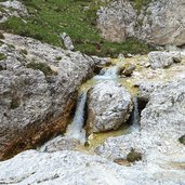 sentiero panoramico per rifugio gardeccia catinaccio