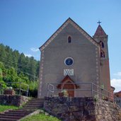 capriana frazione carbonare chiesa