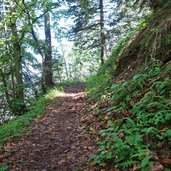 sentiero per cima roccapiana