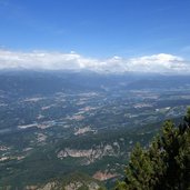 val di non con lago di santa giustina