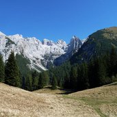 dolomiti di brenta da cima pra dei camosci a pala dei mughi