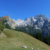 malga movlina vista su dolomiti di brenta