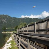 parapendio sul lago di idro