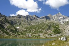 val nambrone lago di cornisello presanella