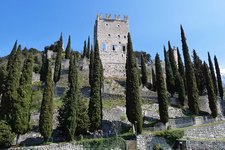 passeggiata castello di arco