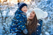 AS single mit kind personen winter schnee