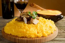 Adobe Stock polenta essen