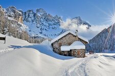 Malga Venegiota di Tonadico Trentino inverno Adobe Stock