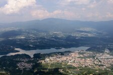 Giacomo Roccabruna PeerRS C Lago di Santa Giustina Cles e Val di Non viste dalla Strada diretta al Rifugio Peller