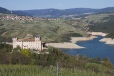 Primavera Val di Non Castelli Castel Cles ph David Eccher 