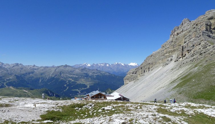 campiglio escursione passo groste dolomiti brenta