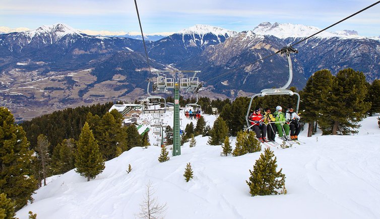 Val di fiemme area sciistica cavalese alpe cermis