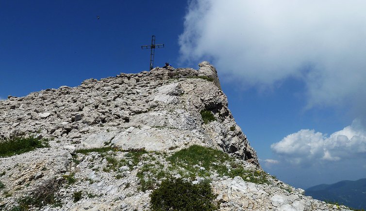 croce vetta cima vezzena o piz di levico