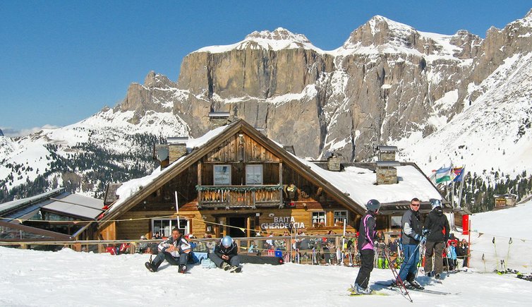 Skigebiet Sellaronda Sellarunde Fassa Gherdeccia Canazei