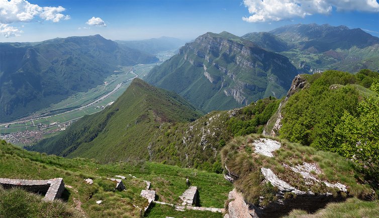 corno della paura vista su vallagarina presso sabbionara di ala fr