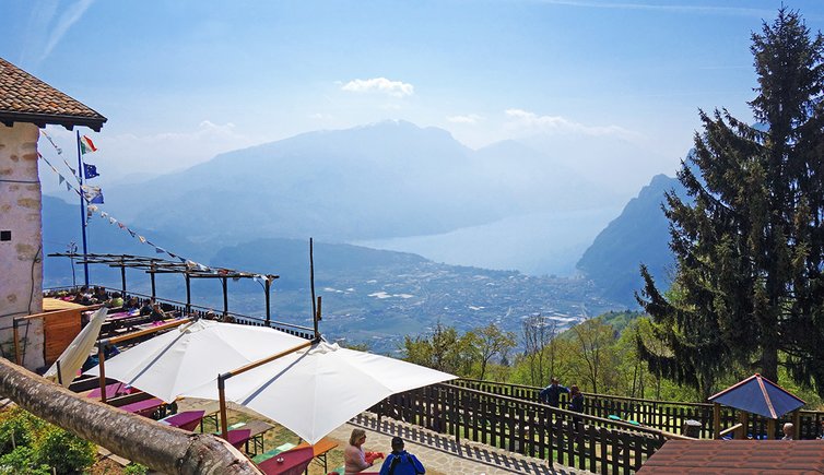 tenno rifugio san pietro