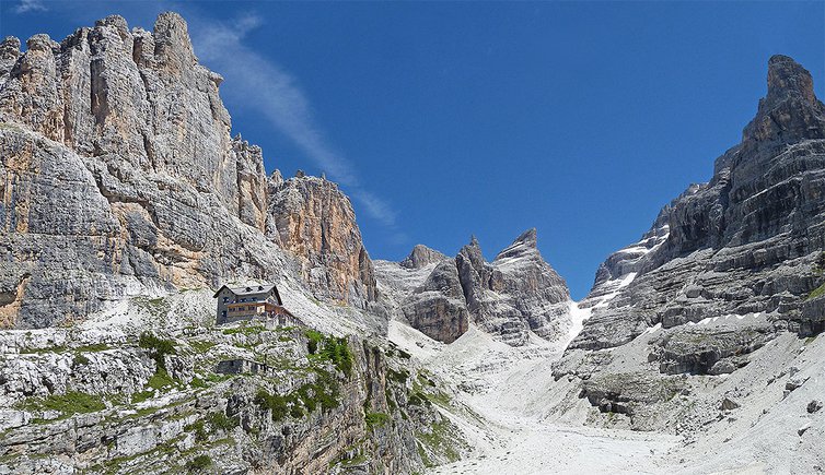 rifugio tuckett e dolomiti di brenta