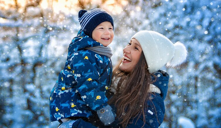 AS single mit kind personen winter schnee