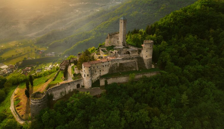 Copertina Castel Telvana Borgo Valsugana Dejan Bilic
